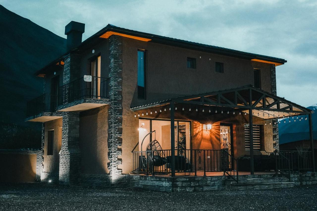 Holiday Home คัซเบกี ภายนอก รูปภาพ