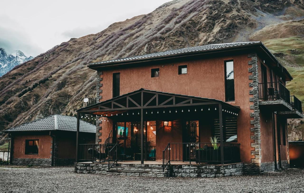 Holiday Home คัซเบกี ภายนอก รูปภาพ